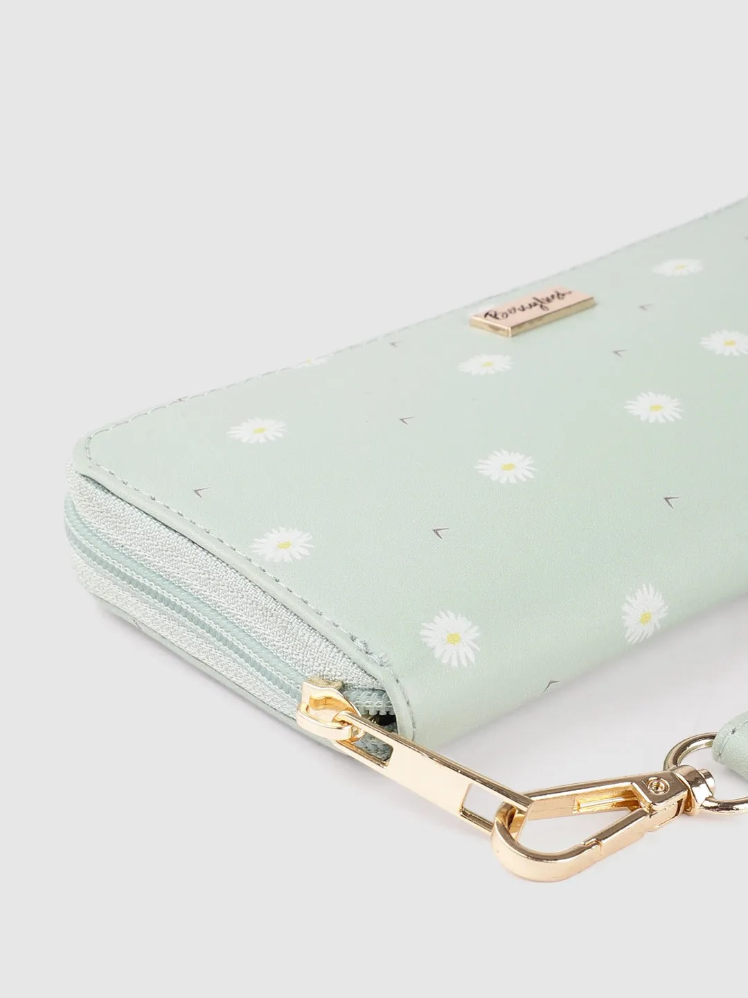 Berrylush Women Green & White Floral Printed PU Zip Around Long Wallet