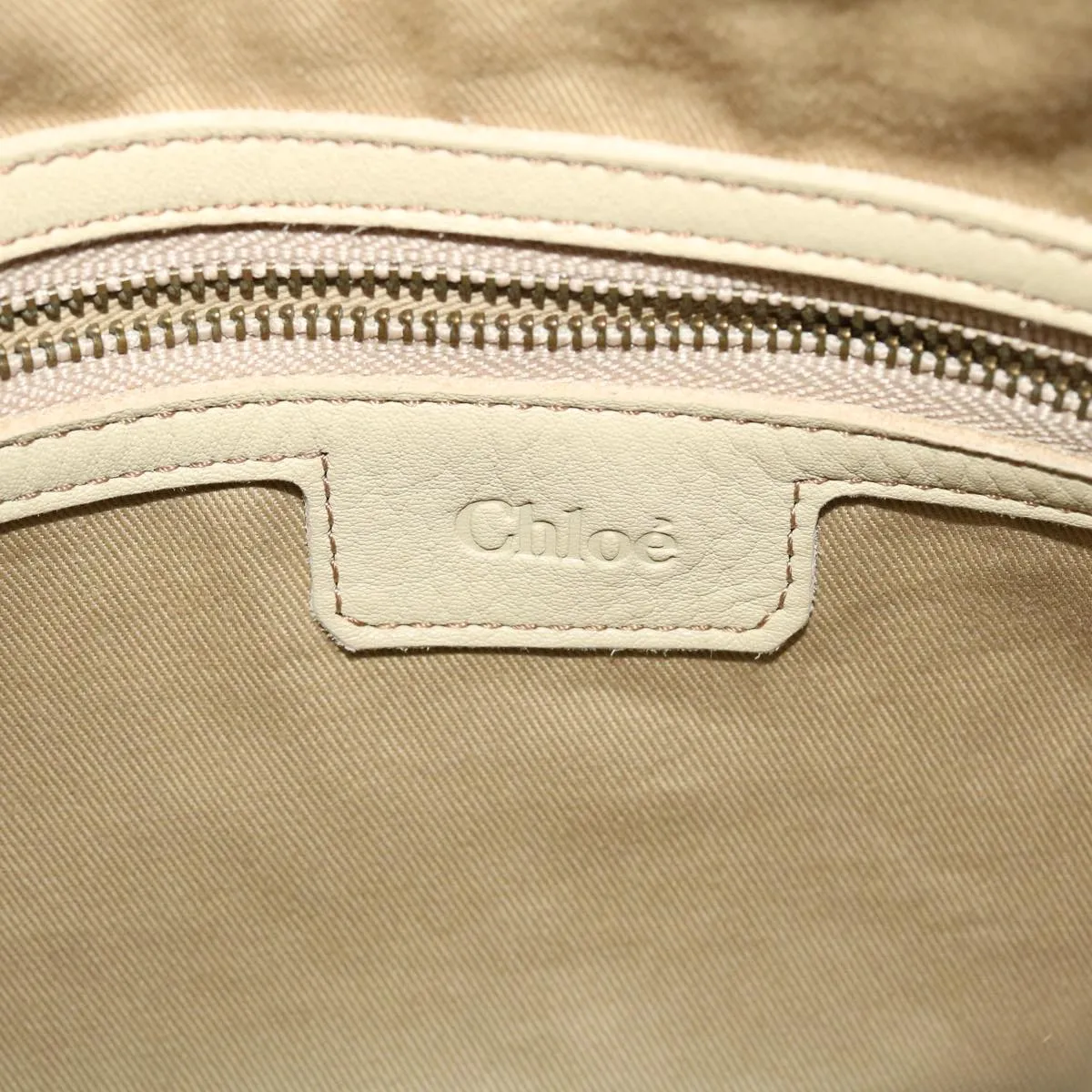 Chloé