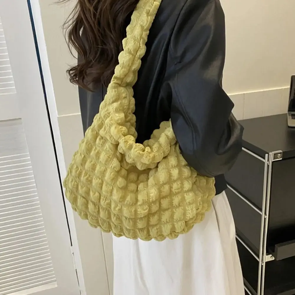 Uniwim Luna Quilted Shoulder Bag
